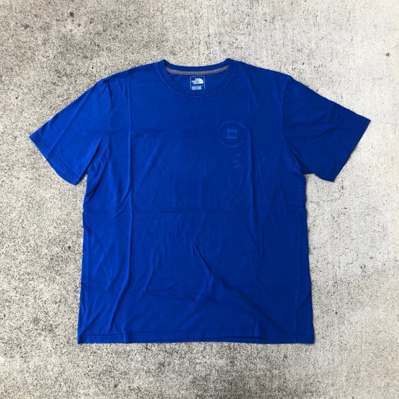 The North Face T-Shirt - Picture 1 of 4
